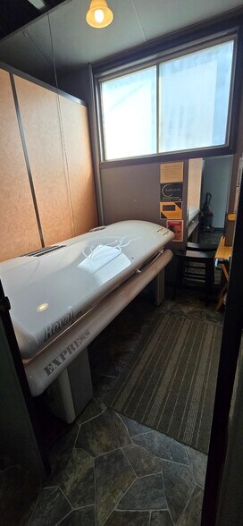 More Photos Of 10109 99 Av, Fort Saskatchewan General Retail For Lease