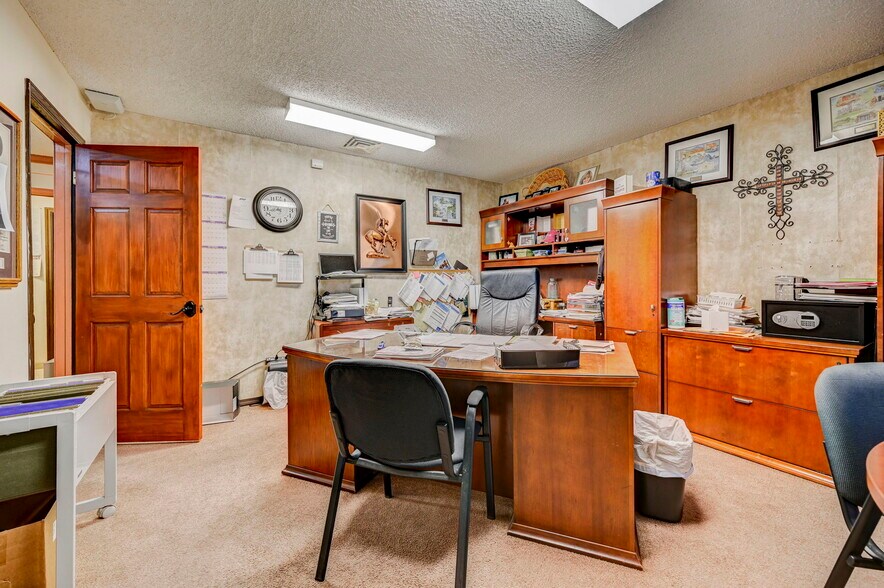 More Photos Of 311 W 24th St, Pueblo Office For Sale