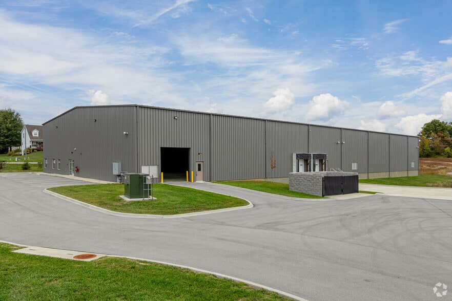 More Photos Of 1781 Kitty Hawk Dr, Elizabethtown Warehouse For Sale