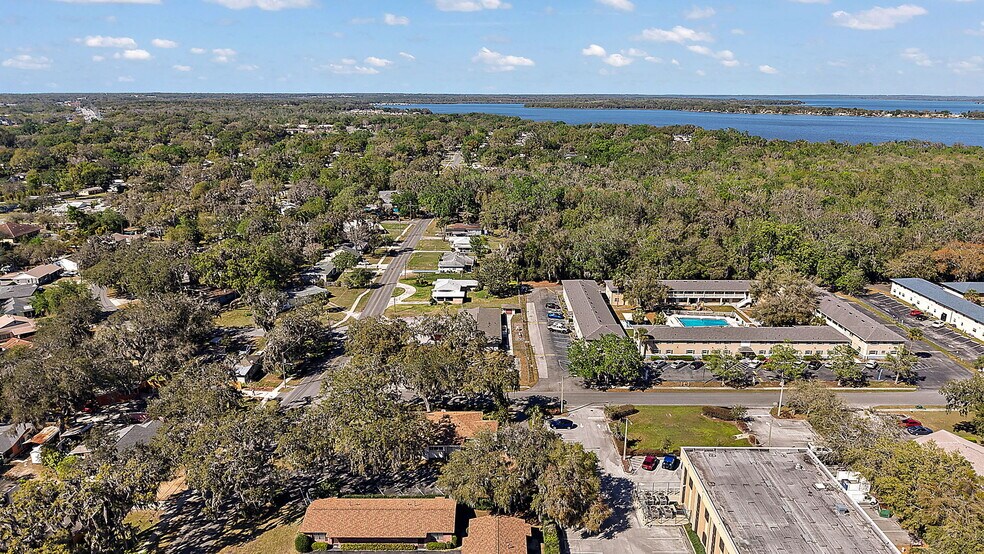More Photos Of 708 Lee St, Leesburg Office For Sale