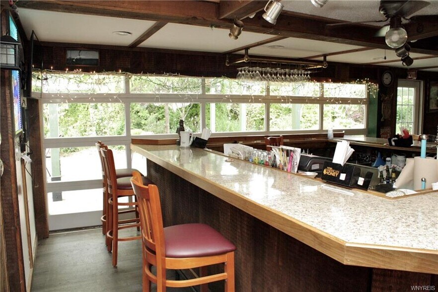 More Photos Of 3333 Lockport Olcott Rd, Newfane Restaurant For Sale
