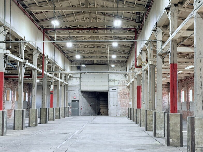 More Photos Of 1140 Garfield Ave, Lancaster Manufacturing For Sale