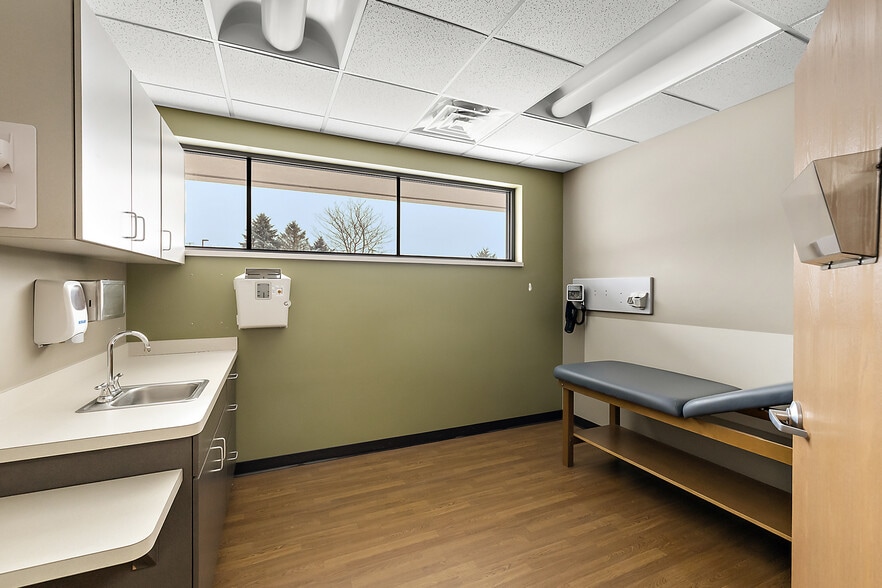 More Photos Of 1794 N Lapeer Rd, Lapeer Medical For Lease