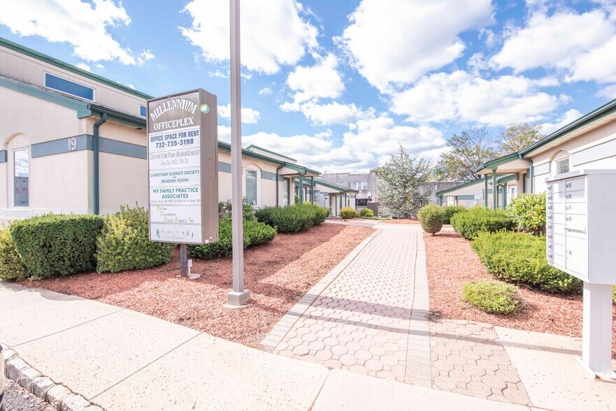 More Photos Of 17-19 S Main St, Manville Loft Creative Space For Lease