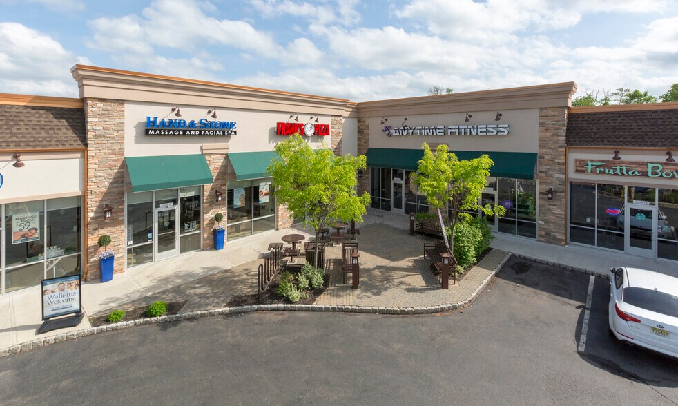 More Photos Of 435 Elizabeth Ave, Somerset Unknown For Lease