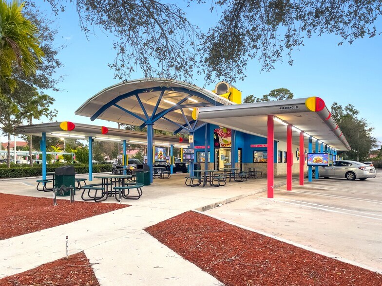 Primary Photo Of 6250 Lake Worth Rd, Greenacres Fast Food For Sale