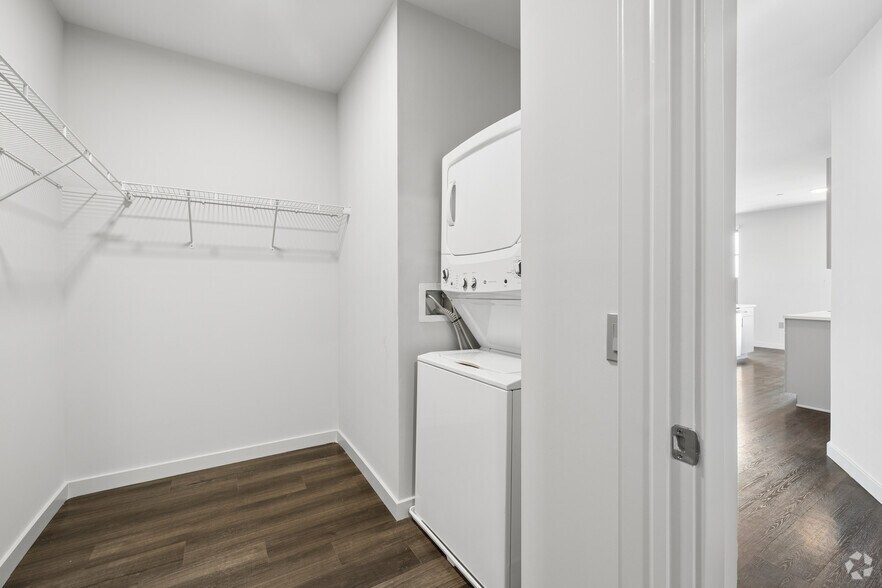 More Photos Of 10 Monroe St, Norwalk Apartments For Lease