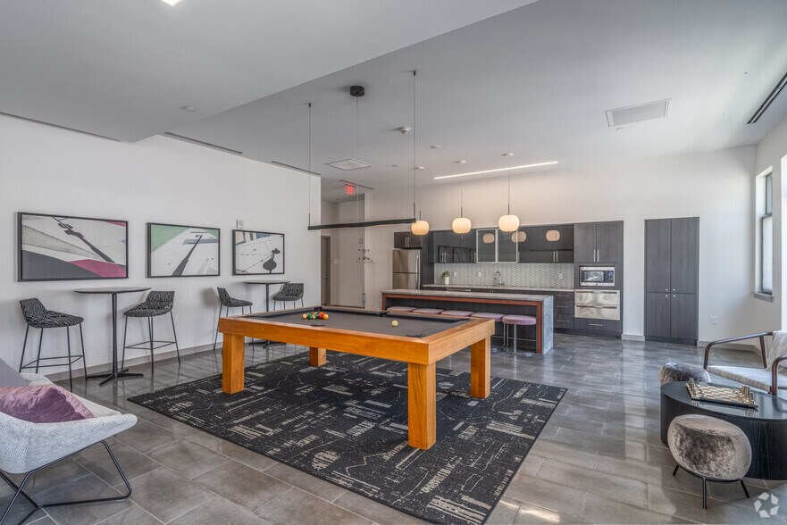 More Photos Of 1112-1128 Chestnut St, Philadelphia Apartments For Lease