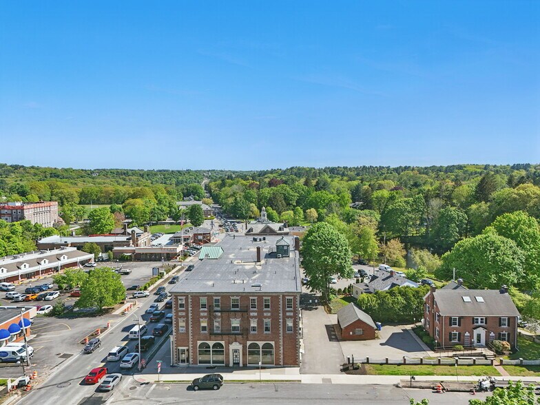 More Photos Of 6 Windsor St, Andover Office For Sale