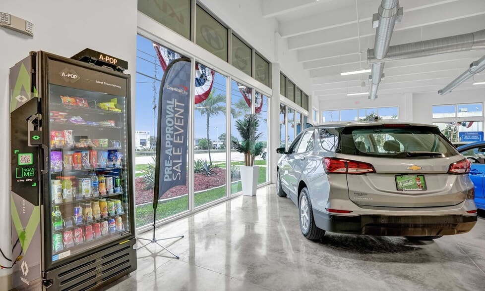 More Photos Of 8470 NW 58th St, Doral Auto Dealership For Sale