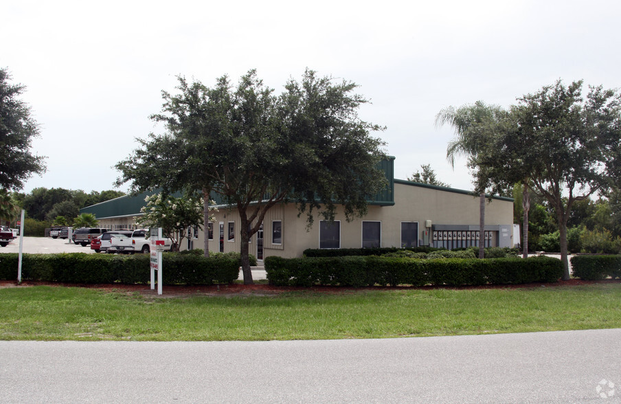 Primary Photo Of 3265-3279 81st Ct E, Bradenton Warehouse For Sale