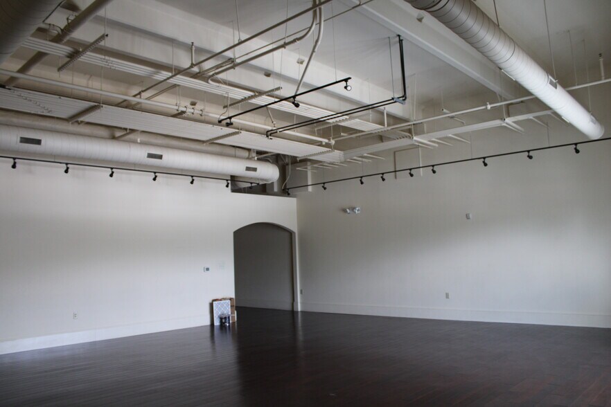 More Photos Of 29 W French Broad St, Brevard Apartments For Sale