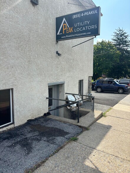 More Photos Of 15 S 2nd St, Emmaus Warehouse For Lease