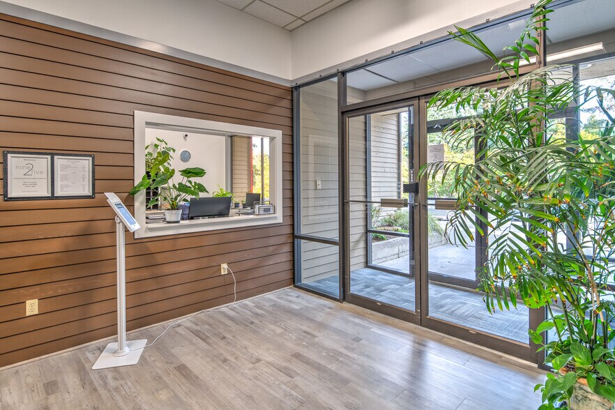 More Photos Of 2265 116th Ave NE, Bellevue Office For Lease