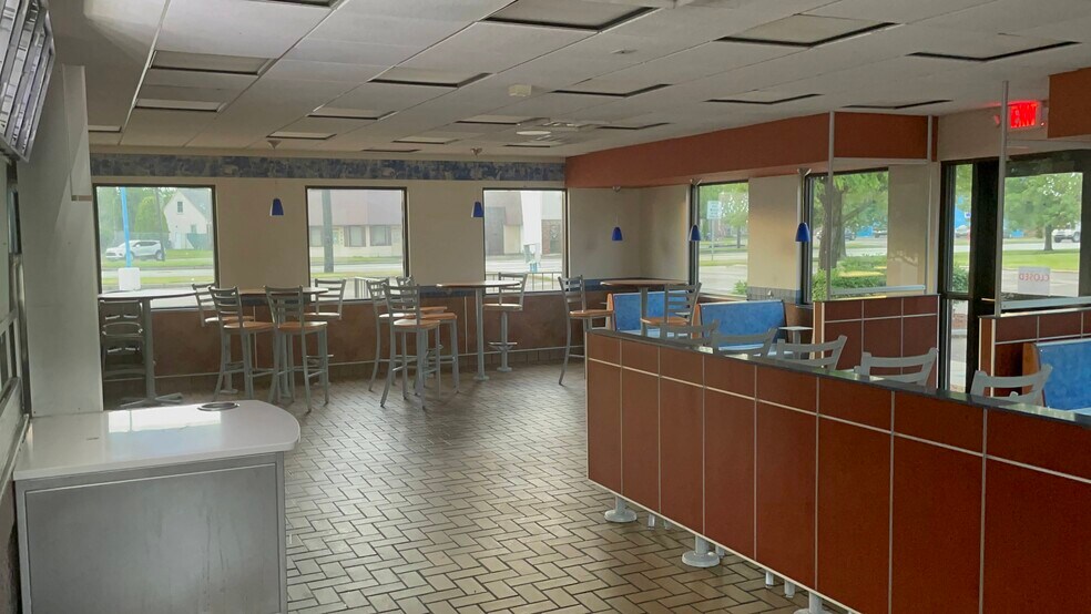 More Photos Of 17431 Dix Rd, Melvindale Fast Food For Lease