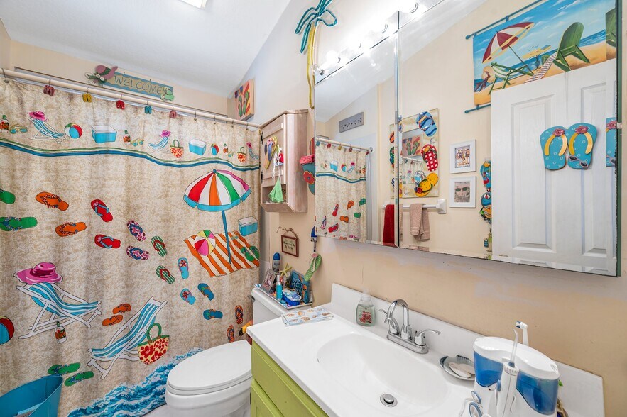 More Photos Of 1803 Gulf Blvd, Indian Rocks Beach Hotel For Sale