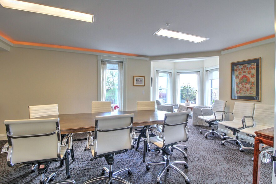 More Photos Of 3011 Broadway St, Boulder Office For Sale