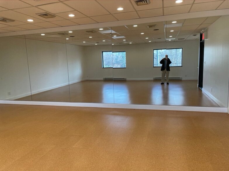 More Photos Of 325 S Highland Ave, Briarcliff Manor Village Medical For Lease