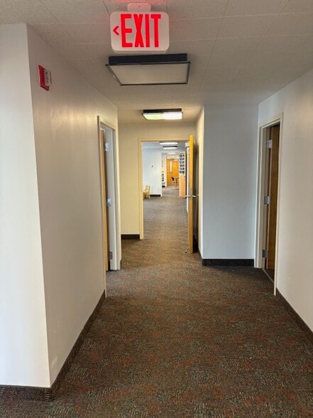 More Photos Of 131 Orchard Park Rd, West Seneca Office For Lease