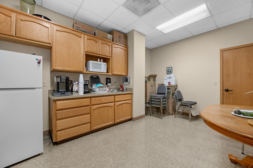 More Photos Of 4634 Weathermaker Ave, Fresno Warehouse For Sale