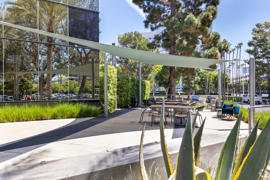 More Photos Of 4590 MacArthur Blvd, Newport Beach Office For Lease