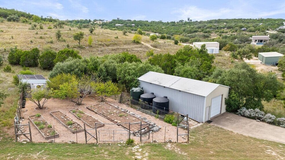 More Photos Of 4607 R O Dr, Spicewood Lodge Meeting Hall For Sale