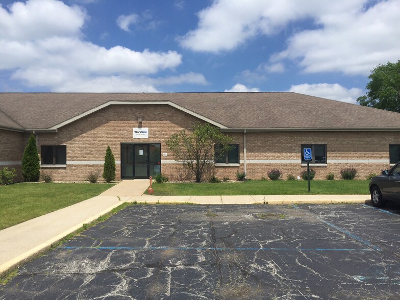 Primary Photo Of 300 Legacy Plz W, La Porte Medical For Lease