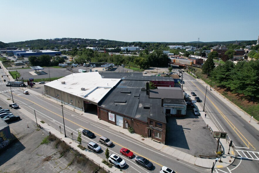 More Photos Of 4 Quinsigamond Ave, Worcester Warehouse For Lease
