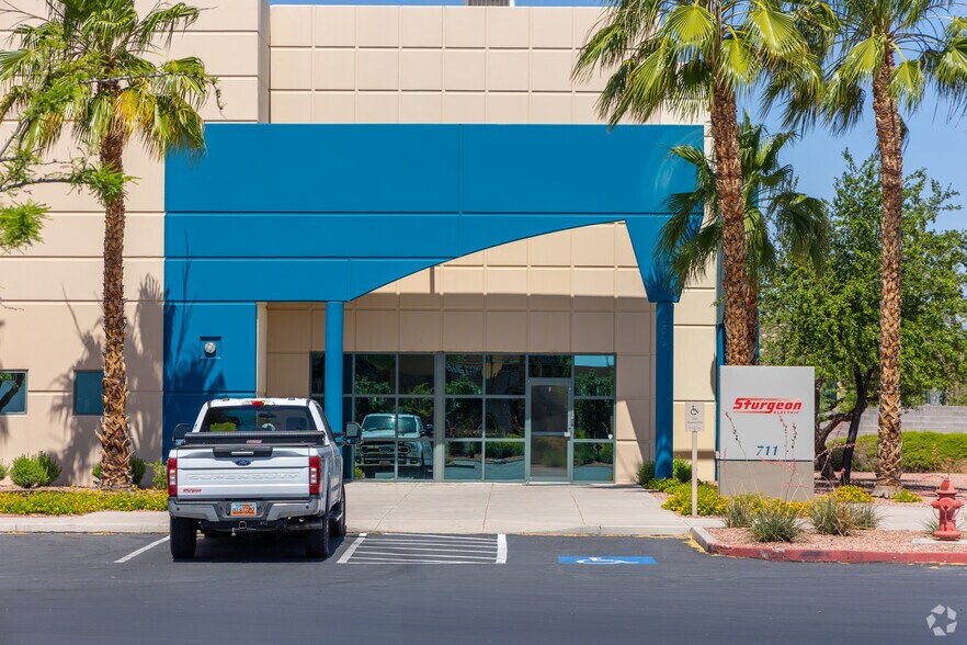 More Photos Of 711 Pilot Rd, Las Vegas Warehouse For Lease