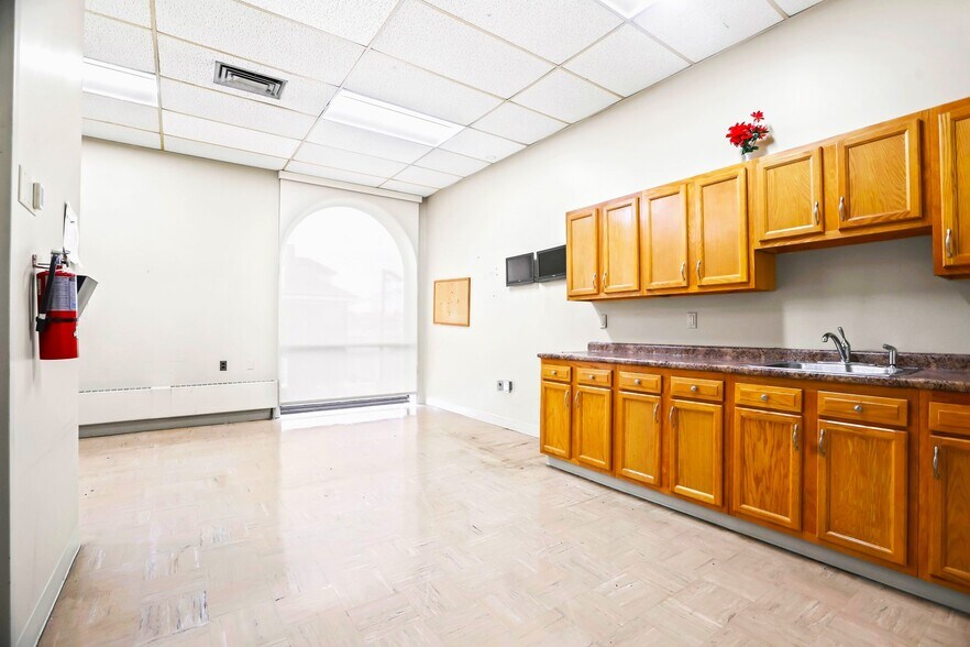 More Photos Of 1300 Hamilton Ave, Trenton Bank For Sale