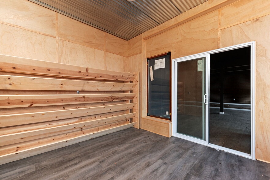 More Photos Of 656 US 52, Aberdeen Flex For Sale