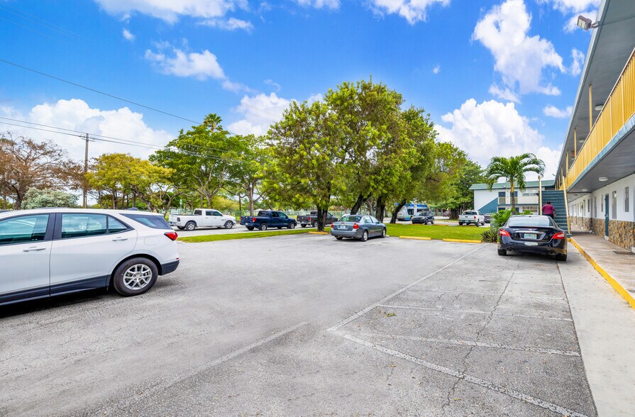 More Photos Of 2629 NW 17th Ave, Miami Apartments For Sale