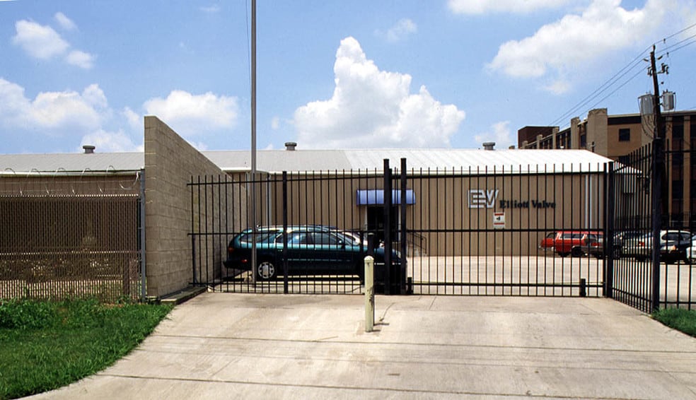 More Photos Of 5437 Clay St, Houston Warehouse For Sale