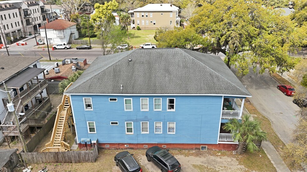 More Photos Of 309 W 41st St, Savannah Multifamily For Sale