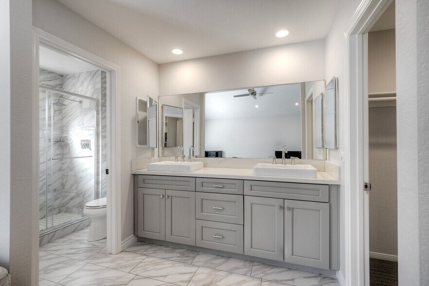 More Photos Of 6809 Corintia St, Carlsbad Multifamily For Sale