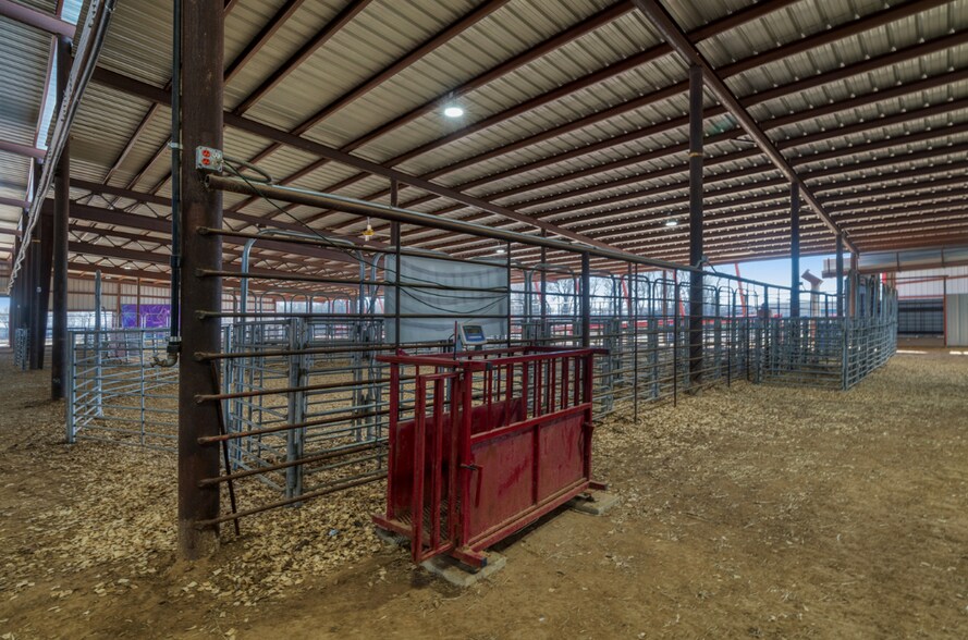 More Photos Of 3536 US Highway 82 E, Paris Specialty For Sale