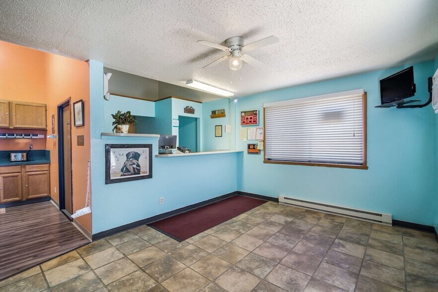 More Photos Of 427 2nd Avenue NW, Wibaux Hotel For Sale