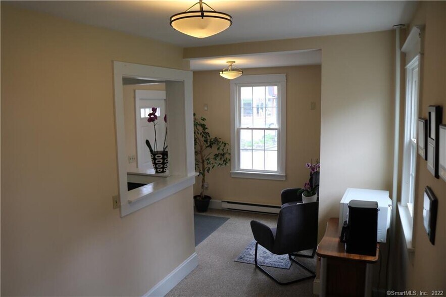 More Photos Of 83 Town St, Norwich Office For Sale