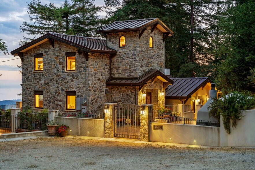 More Photos Of 25200 Loma Prieta Ave, Los Gatos Winery Vineyard For Sale