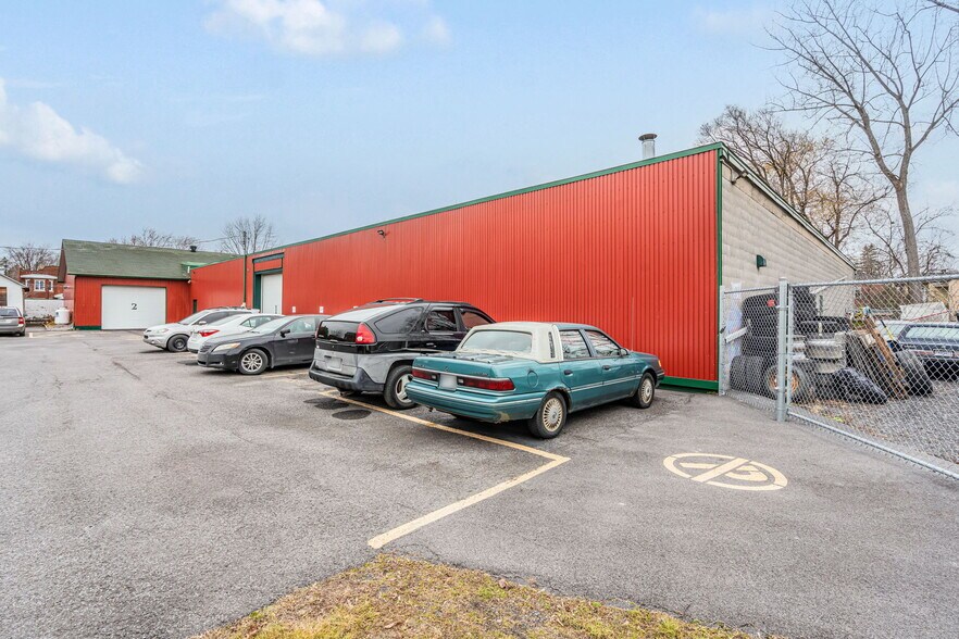 More Photos Of 141 Rue De Salaberry, Saint-jean-sur-richelieu Warehouse For Lease