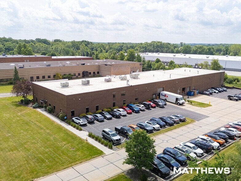 Primary Photo Of 30350 Bruce Industrial Pky, Solon Warehouse For Sale
