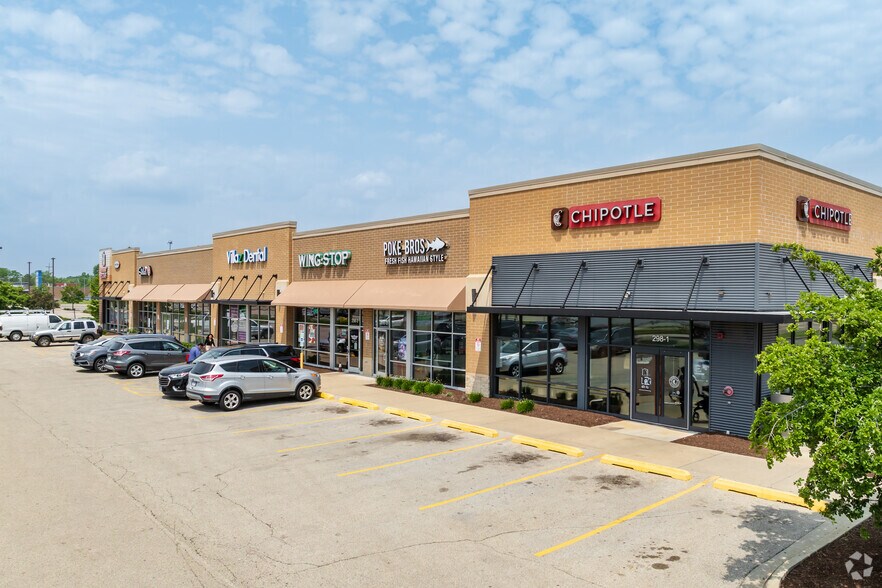 More Photos Of 202-300 W North Ave, Villa Park Unknown For Lease