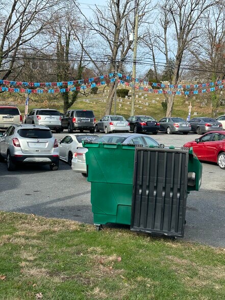 More Photos Of 2425 Herr St, Harrisburg Auto Repair For Sale