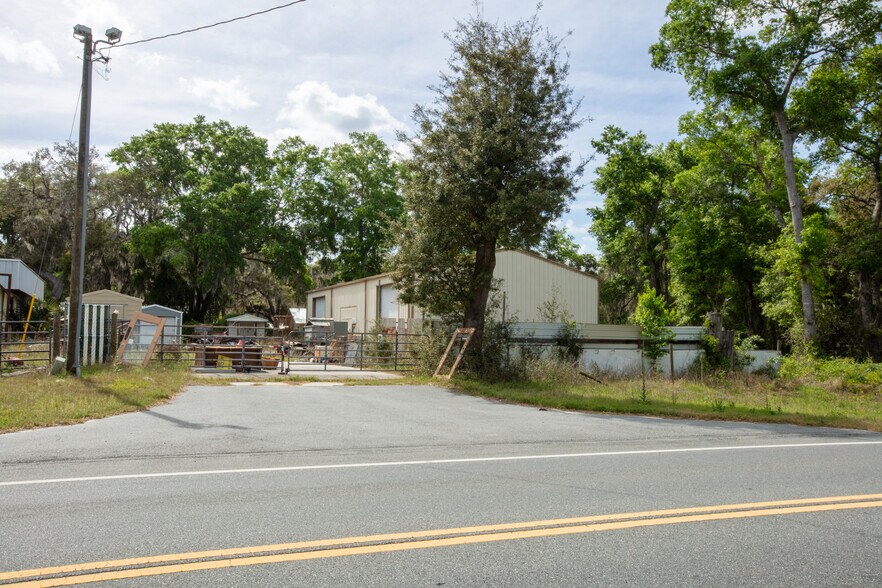 More Photos Of 8786 & 8782 State Road 21, Melrose Light Manufacturing For Sale