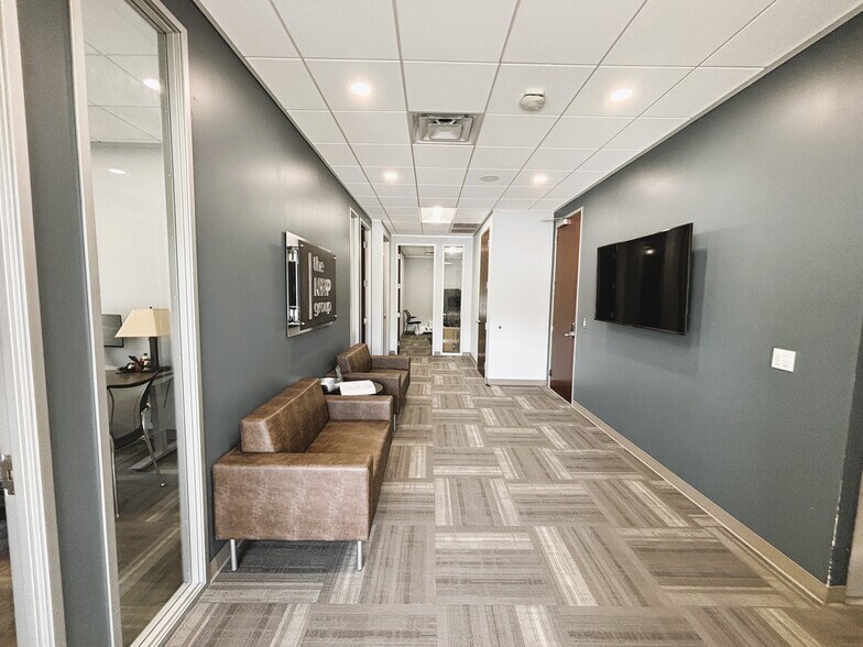 More Photos Of 14425 Falcon Head Blvd, Austin Office Residential For Lease