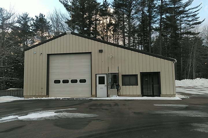 Primary Photo Of 679 Stillwater Ave, Old Town Auto Repair For Lease