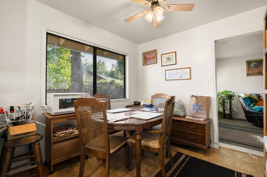 More Photos Of 5743 Woodleigh Dr, Carmichael Multifamily For Sale