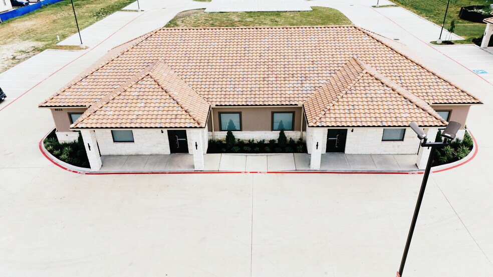 More Photos Of 8525 N Sam Houston Pkwy E, Humble Medical For Sale