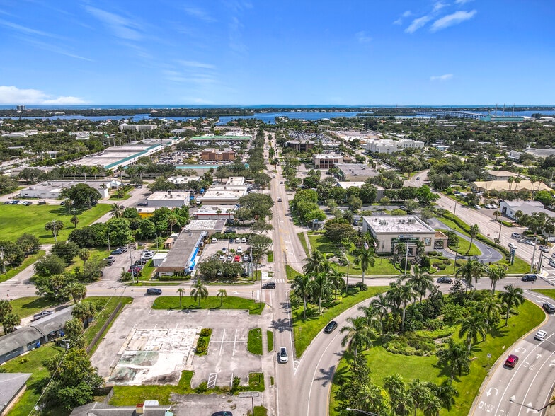 More Photos Of 810 21st St, Vero Beach Land For Sale
