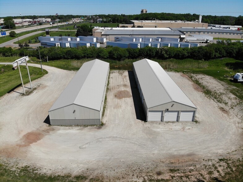 More Photos Of 2285 Northern Rd, Neenah Self Storage For Sale